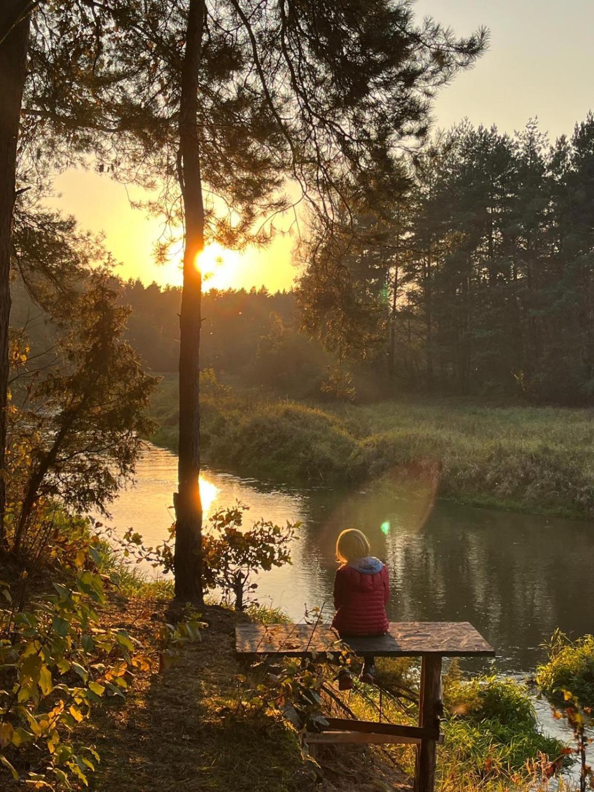 Przytulny Domek W Lesie Blisko Rzeki Ryczywol  Exteriér fotografie